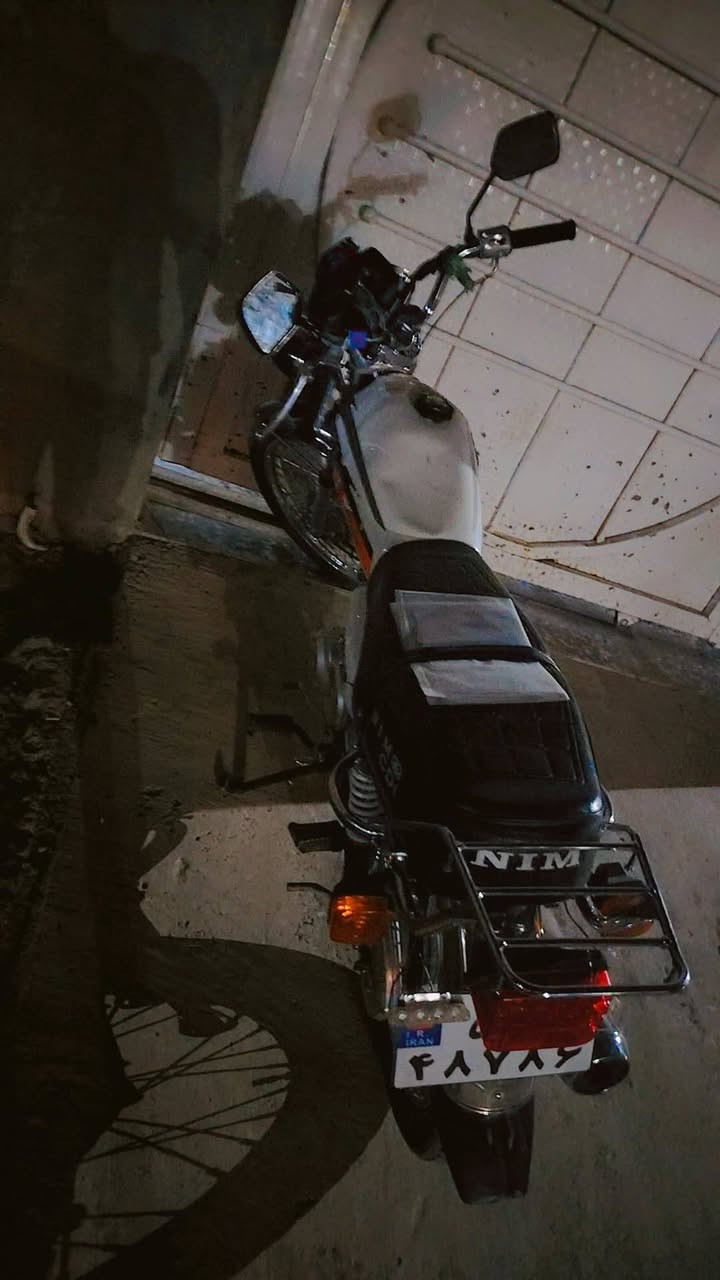 السلام عليكم شباب دراجه للبيع نامه مديل 2025 اوراق كامله شرط الترقيم دراجه مابيه ايي نقص وتجي وتشوف بعيونك مكاني بغداد جزيره بغداد السياحيه 
رقم الهاتف ***********  وتساب متواجد
