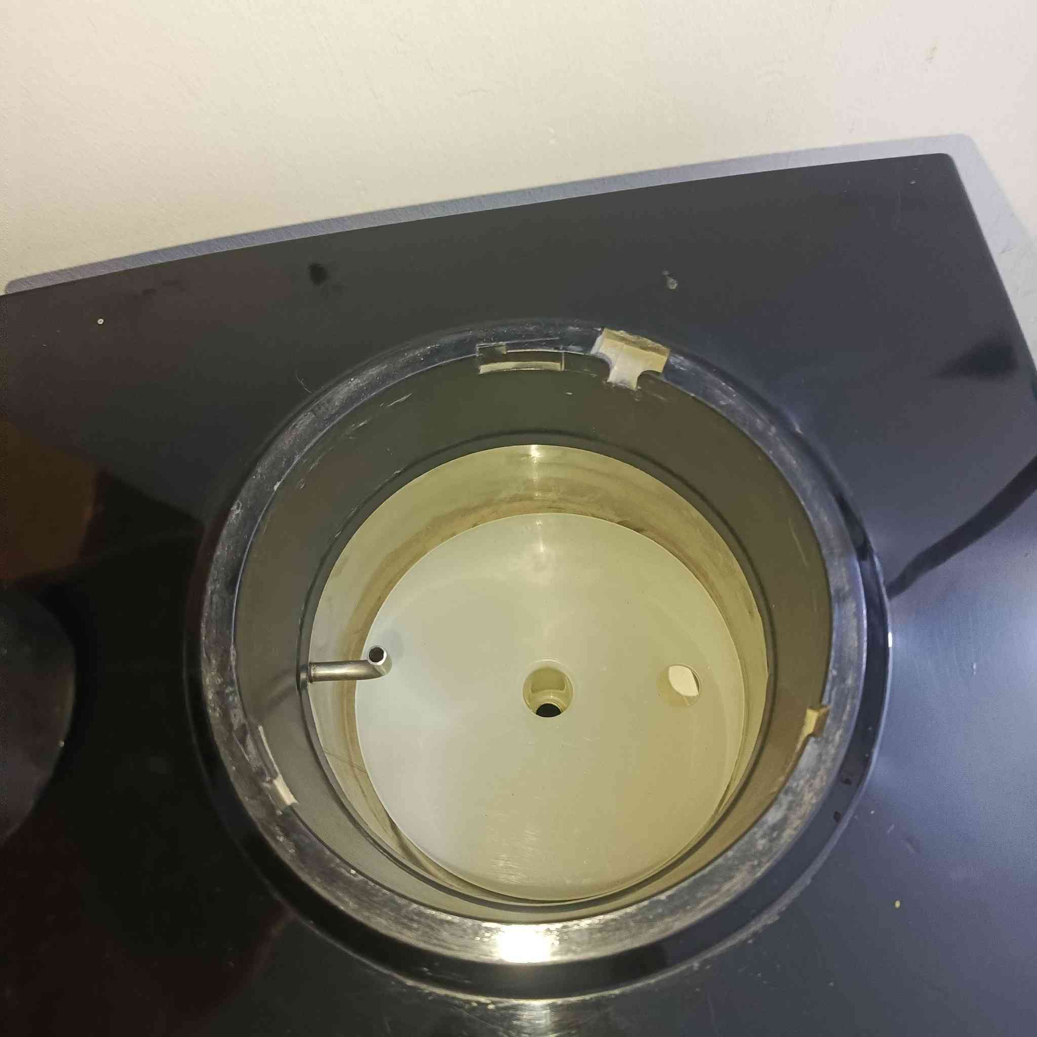 سلام عليكم براد ماي نضيف مامصلح ابو ثلاجه مو لعادي مكان ناصريه شموخ سعره ٥٠بي مجال قليل ***********
