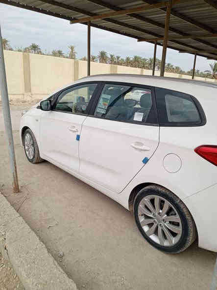 سلام عليكم كيا كارنز مديل 2014 خليجي مكفوله عامه ماشيه 50الف فقط سعر 165وبي مجال مكان ديوانيه غماس‏‪0780 270 1488‬‏
