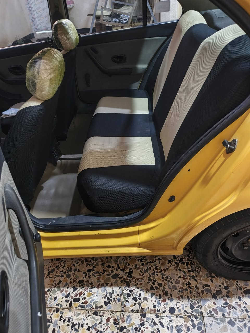 سلام عليكم سمند موديل 2010  رقم بغداد مصفر هيئه وغرامات دشبول لاسود مكفوله ماعده باب الصدر مكينه كير مكفولات حداديه جديده  سعرها 35 وبيها مجال قليل مكان ميسان المجر الكبير ***********
