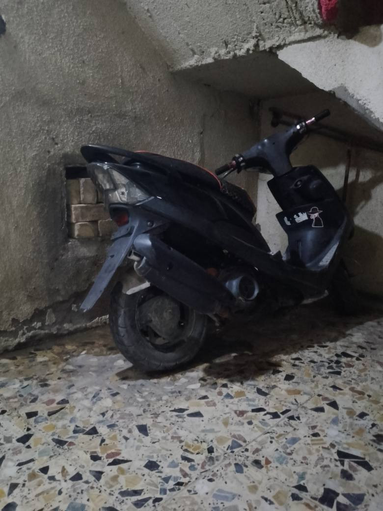 سلام عليكم ماكس عدله بوشه 55جديده دراجه مامتعوبه جبتهه وذبيتهه بل بيت دراجه نكره هندر سلف يشتغل مابي شي بس مايدير ماعرف صوج شخاطه اوكتف مال شحن دراجه كفراتهه تجاري ومكينه ناعمه وصافيه شلعه ومعدل حلوات ب450 وبيهه حك لجيه فقط *********** مكاني بغداد حي نصر
