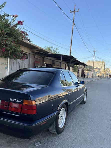 السلام عليكم 
بي ام موديل 1994 
محرك كبس دجيتال
وياله خليه جديد
كشنات جلد 
مصبوغه جماليه فقط 
تحديد سرعه دكمه تراكشون 
كير ومحرك شرط 
السعر 78 وعليها اربع اوراق غرامه تنزل من السعر والتحويل شرط ***********
***********
