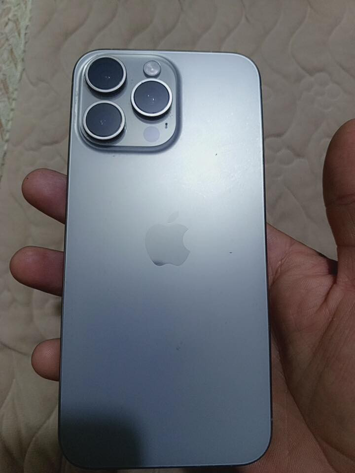 ايفون برو ماكس 15 للبيع 
ذاكره256 ضمان ماستر 
بطاريه 86 الجهاز كلش نضيف  ومابي اي نقص
السعر مليون و100


**إذا كنت صاحب هذا الإعلان وتريد حذفه لأي سبب، رجاءا أرسل رسالة إلى الدعم الفني**