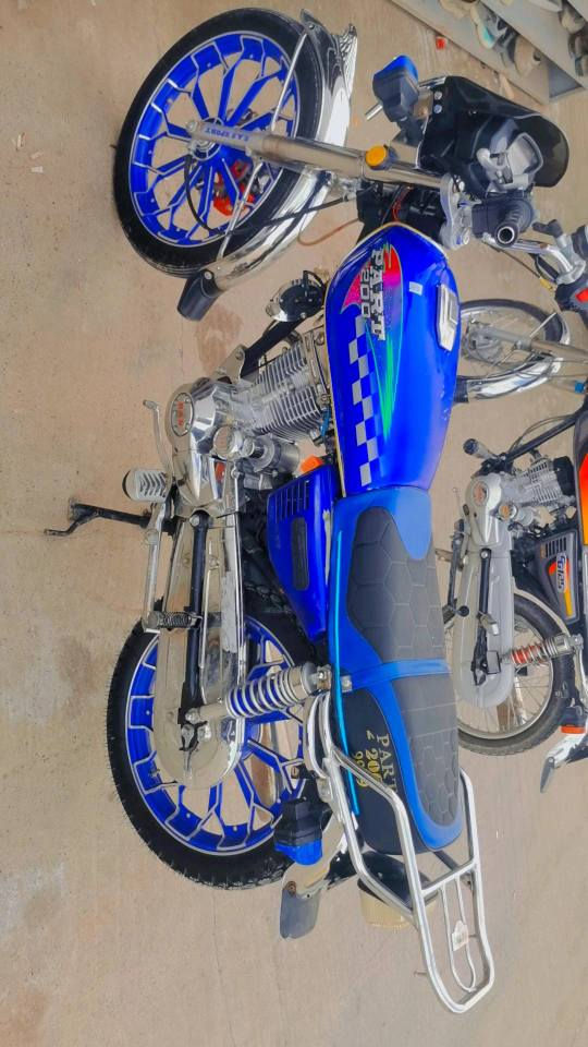 ميطورا بارت 200 للبيع
موديل 24
موجود منفيس الاصلي وعقد
سعر 650 وفيوا مجال بسيط
لتوصل وتساب *********** أربيل, العراق
