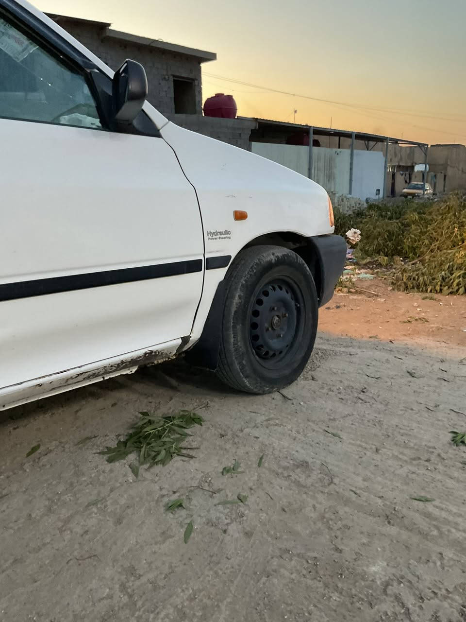 السلام عليكم اخوان السياره2015سايبه للبيع كير مكينه شواصي كفاله على وضع الشركه اثر خياسات بالذيول مال جمالغ مكاني بغداد  رقم التلفون ***********
