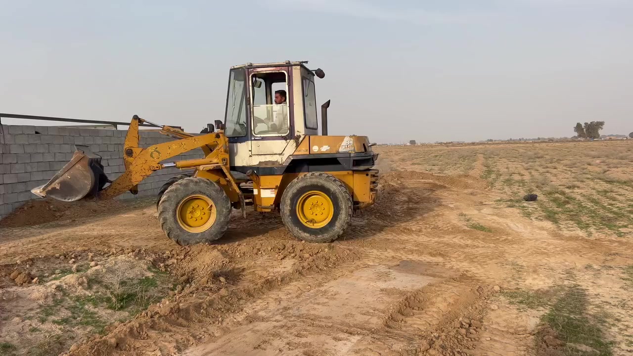 سلام عليكم
شفل كوماتسو حجم ٥٠ للبيع الاستفسار 
الاتصال ***********
***********
