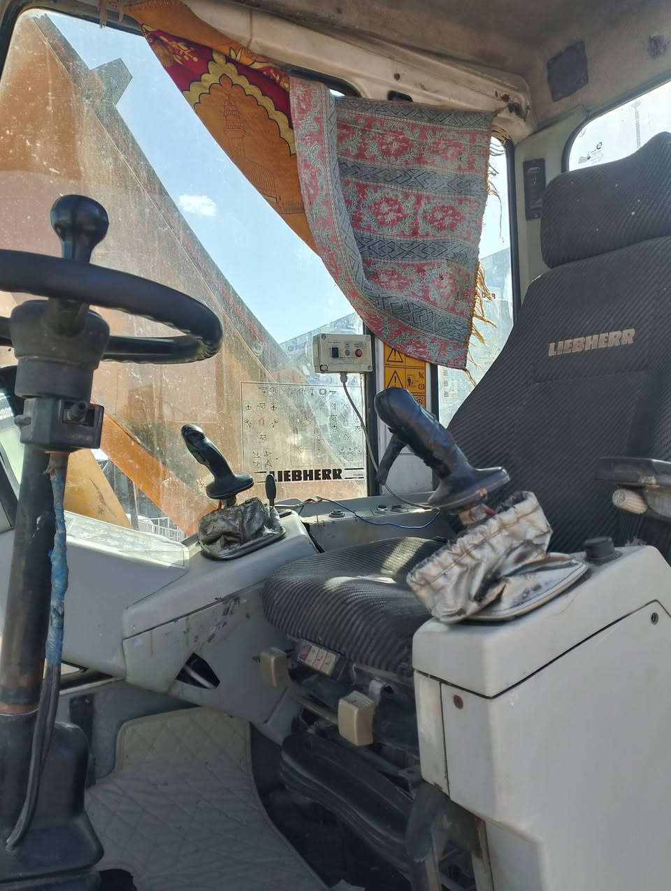 سلام عليكم حفاره لبهير جحم 900 مكفول كفاله عامه من كول نواحي لا فطر لاكسر ولاتبخير ولاه تنقيص جهازه العمل كبل الشقل اي نقص ماكوووو تايرات جداد كيلات عداد 2 /60/40 مكاني بغداد تاجي اي ستفسار رقم الهاتف/***********/ *********** سعر210.
وبيه مجال تأخذ حفاره كبل الشقل اي نقص ماكوووو
