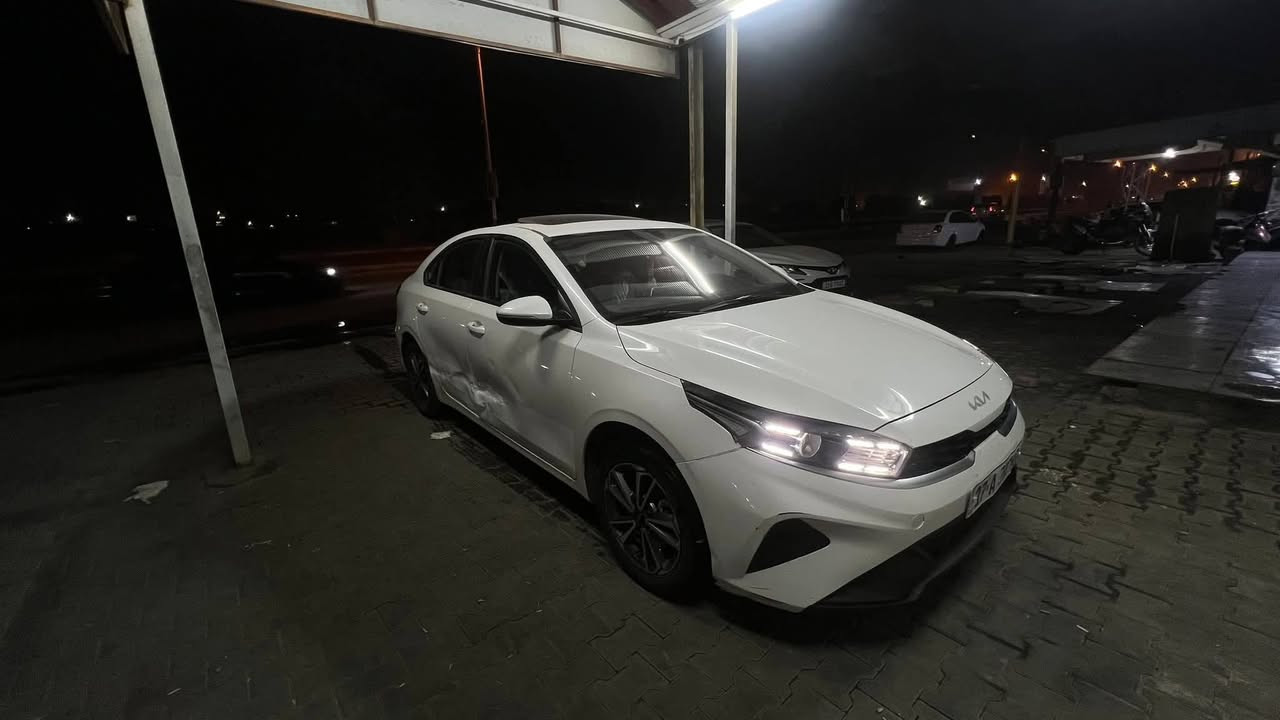 كيا سيراتو
مديل ٢٠٢٤ 
فول مواصفات ماعدا البصمه
فتحة قمارة
محرك ١٦٠٠
سبير ويل كب
تبريد قطعتين
مرّي كهرباء 
كشنات مخمل 
شاشه 
حساسات كامرة
طفاية حريق
عدة اسبير 
تغليف دوشمة مخمل + نايلون
تغليف ارضية السيارة + الجنطة جلد 
رقم مثنى معقوين 
ماشية ٣٩ كيلو متر
بيهة فقط ضربة مثل ما موضح بلصور 
بابين + جاملغ
الباقي مكفول من الصبغ والخدش 
محرك وكير وحدادية كفالة
للاستفسار الاتصال ع الرقم 
***********
