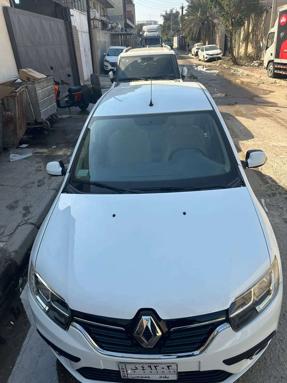 رينو سيمبل 2019
رقم بغداد بأسمي تحويل ثاني يوم
ماشية 60 الف
كامرا خلفية
شاشه كار بلي واندرويد اوتو 
كشنات مخمل 
تخم تايرات جديد 
صيانه كامله مسويلهة 
بيهة باب خلف السايق صبغ على كد شبر 
السعر 87 وبيهة مجال بسيط
رقمي : ***********

اخوان اني مكلف بل نشر الرجاء الي يريد يستفسر يخابر او يراسل صاحب السياره وشكرا الكم
