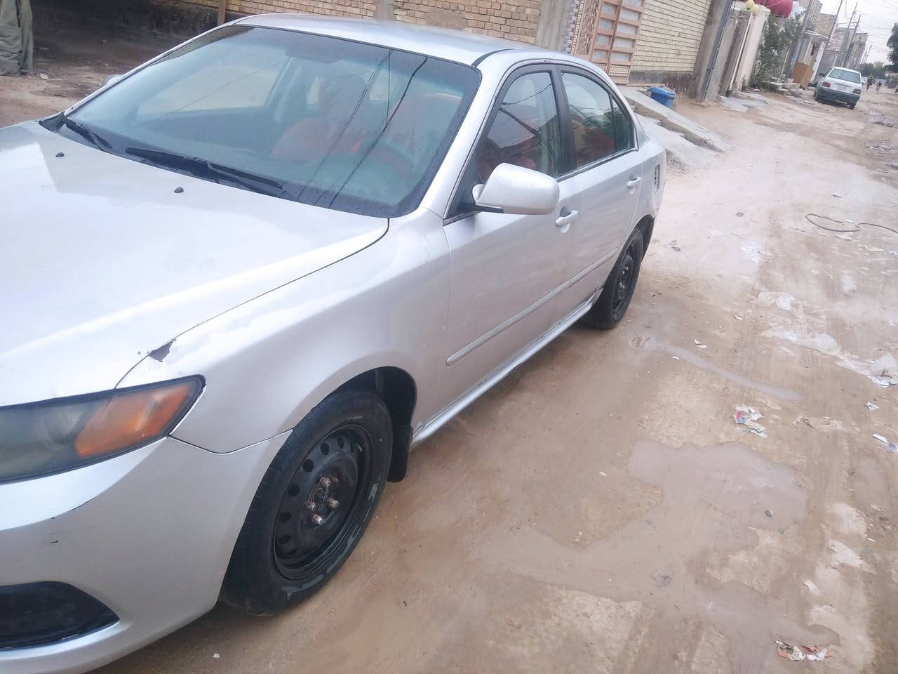 كيا لوتزي 2010 رقم دهوك بيه باب وجاملغ تبديل وجاملغ بيه ضربه مصبوغه احزام سنويه صاقطه باقي التفاصيل اتصل على الرقم *********** رايده 80 ورقه
