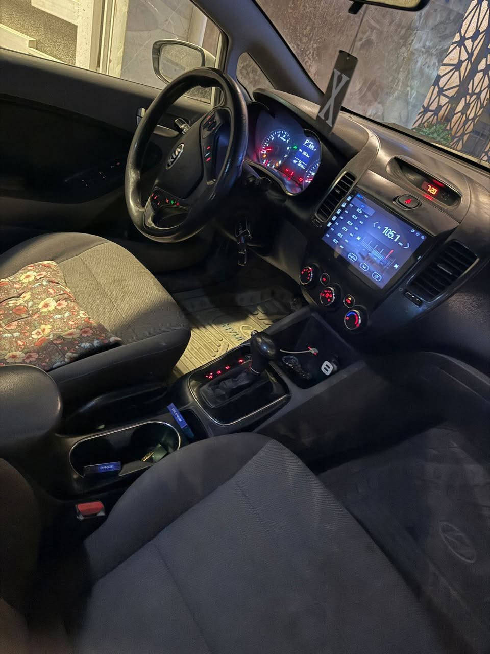 السلام عليكم 
فورتي للبيع موديل 2017 

مكينة 2000 دوش حادثها مثل ماوضح بالصور فقط دعاميه باامريكا بالعراق اكو ملاحظات بسيطة ملاحظة ماعندي سونار 

صار عندي عته بالنمره الاولى بالجديد مصار اسبوع 
مكينة ناعمه ترايها وين متحب 

رقم اربيل دولي سنوية نافذة لحد 2030 

مواصفات العاديه شادلها شاشه وكامره 

ماشيه 207 الف مايل 

السعر 115 وبي مجال كلش بسيط للاتصال او الاستفسار متواجد واتساب 

مكاني بغداد حي الجهاد صاحب السياره في الحله الاسكندرية

***********
***********
