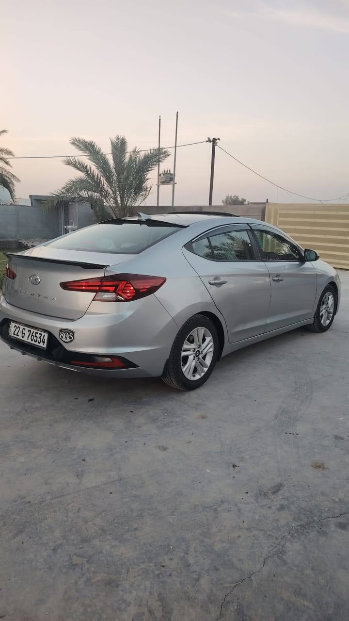 الانتره وارد امريكي ليبل واحد كله فقط جاملغ مبدل امامي بدود اي دواخل سياره جديده كلش شخط مابيه مكفوله 
موديل 2020 كير اي تي مرقوب مبدل 
صدر مكينه مكفولات
بيه منضومه غاز 
لايت زنون 
مكاني أبو غريب 
رقم ***********بيه واتساب 
سعر 150
