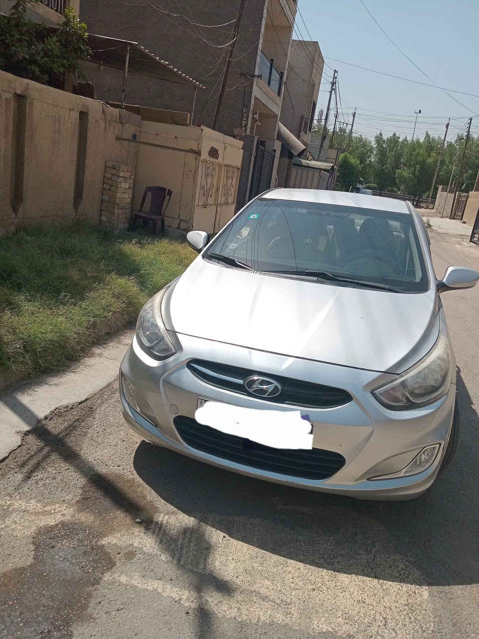 اكسنت موديل ٢٠١٦ سلفر
وارد أمريكي 
ضرر جاملغ خلفي عكس السايق
رقم بغداد انكليزي جديد
سعر ٩٠ 
منظومه تبريد جديده
صدر واطارات ٧٠%
ماشيه ١٢٩ قابل للزياده 
***********
مكاني بغداد/الكرخ Colombo, Sri Lanka
