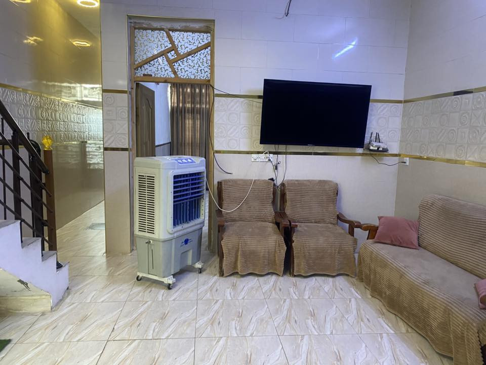 بيت للبيع ١٠٠ م قاط واحد بناء جديد مقابيل ساحه شارع ابو سمير منطقة ٢٦
***********  رقم صاحب البيت
