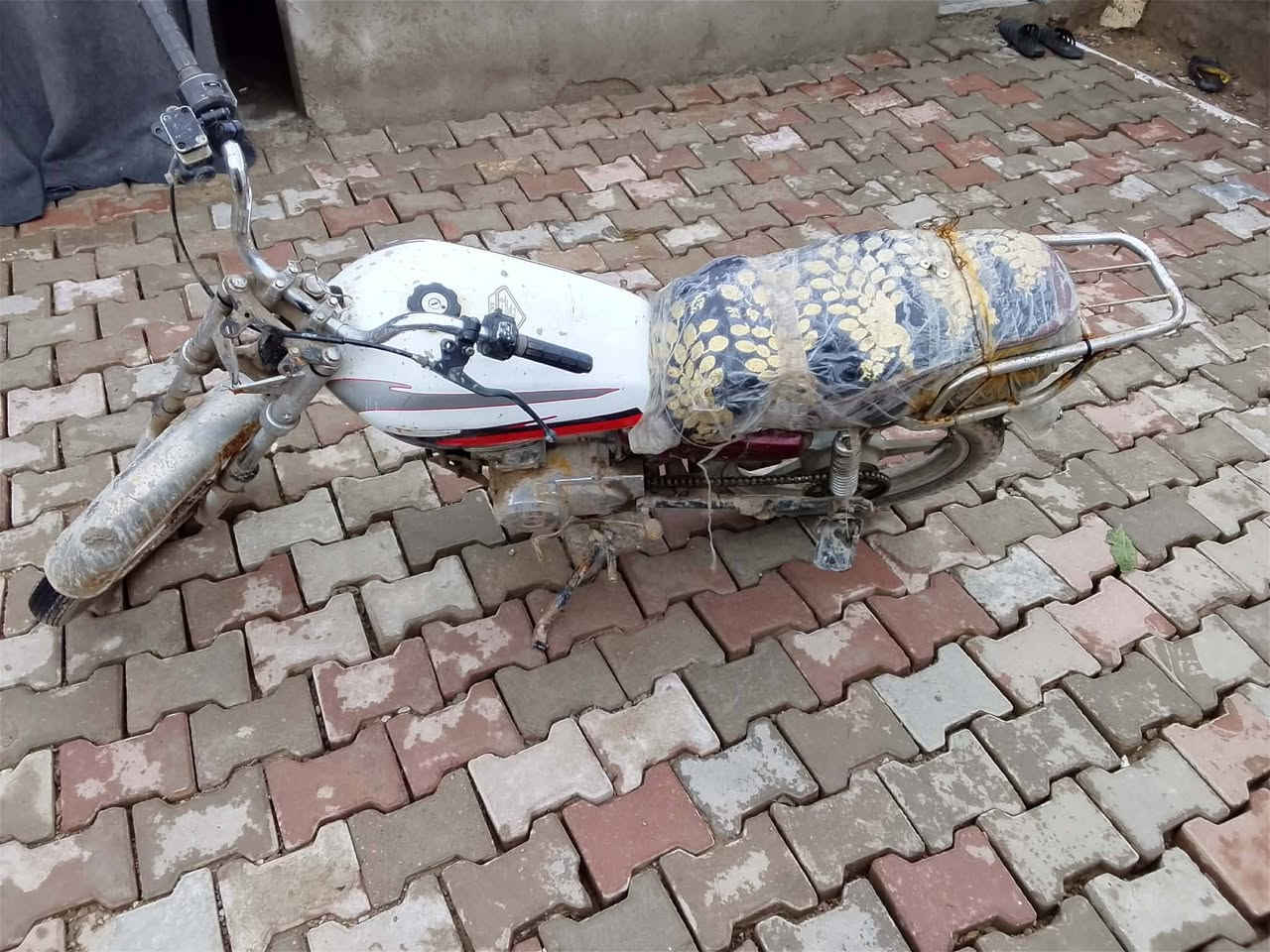 السلام عليكم ماطور 5 كير روبر البيع السعر 140 الف وبي مجال رقم الموبايل ***********
