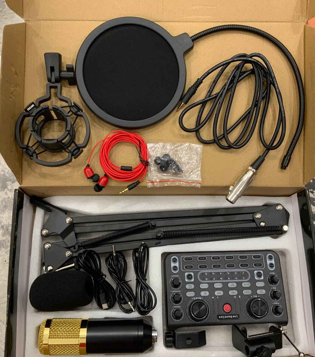 BM-800 professional microphone
-bo studio sound record krdn
-full set upa!
-tanha open boxa!
-Zor xawenu be keshaya ba zaman
-Kaml ashyay xoy lagala bakar nahatua! أربيل, العراق


**إذا كنت صاحب هذا الإعلان وتريد حذفه لأي سبب، رجاءا أرسل رسالة إلى الدعم الفني**