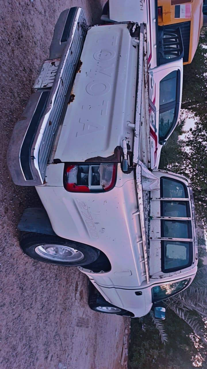 سلام عليكم بيكم موديل 2000فلاحي رقم بصرة عنوان بصرة زبير سيارة نضيفه بيها ضربه جاملق ايمن كير مكينه اكسن مكفول كهربائيات شغاله دواخل نضيفه نص فول تبريد عوزه بس غاز السعر 75 وبيها مجال للتصال *********** لا يوجد وتساب
