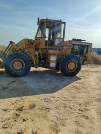 شفل للبيع مكان بغداد اي استفسار راسل خاص او اتصل 07512516869