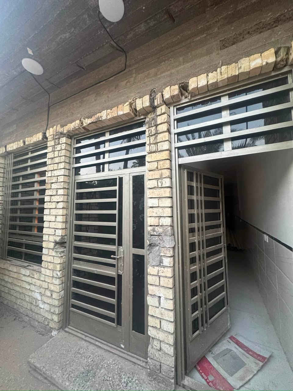 بيت للايجار نهاية الاربع شوارع نهاية شارع عبيد
ع السدة ١٠٠ متر طابق واحد غرفة وصالة واستقبال استفسار ***********
