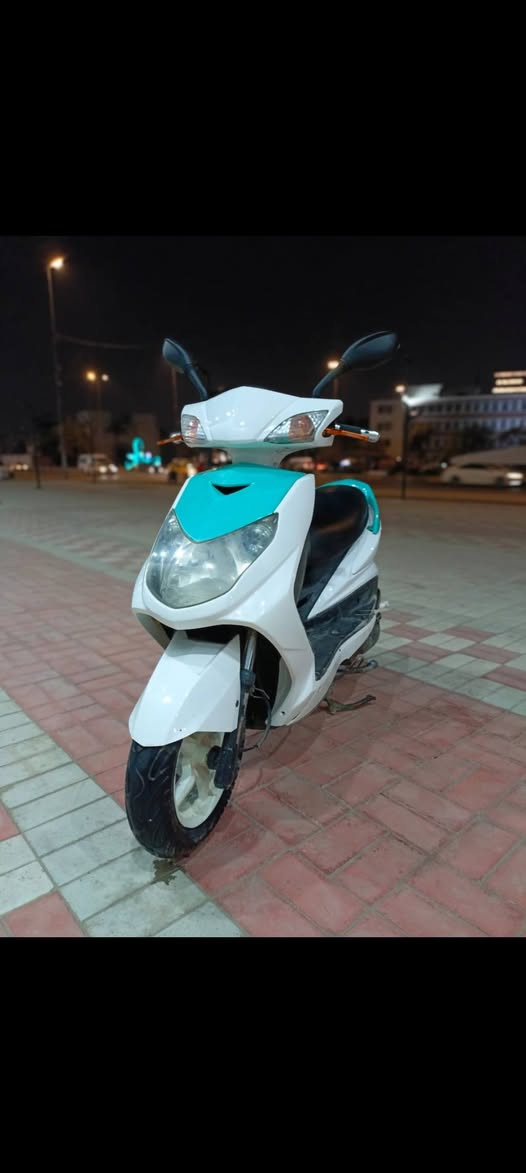 سلام عليكم من رخصه الادمن دراجه سكنس فحل نوزل خطين مكفوله كفاله عامه بعدها بحاله هماشيه ٢٠ الف كل نقص مابيهه جيب فيتر وافحص  السعر ٧٥٠ مكاني بغداد قرب مقهى البيروتي *********** بغداد, العراق
