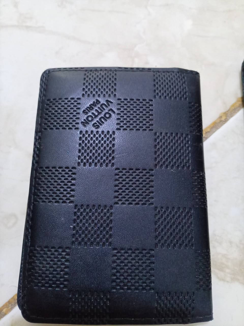 3محفظات مع علبه حفظ سكائر اوباجات اول تم 20مع توصيل


**إذا كنت صاحب هذا الإعلان وتريد حذفه لأي سبب، رجاءا أرسل رسالة إلى الدعم الفني**