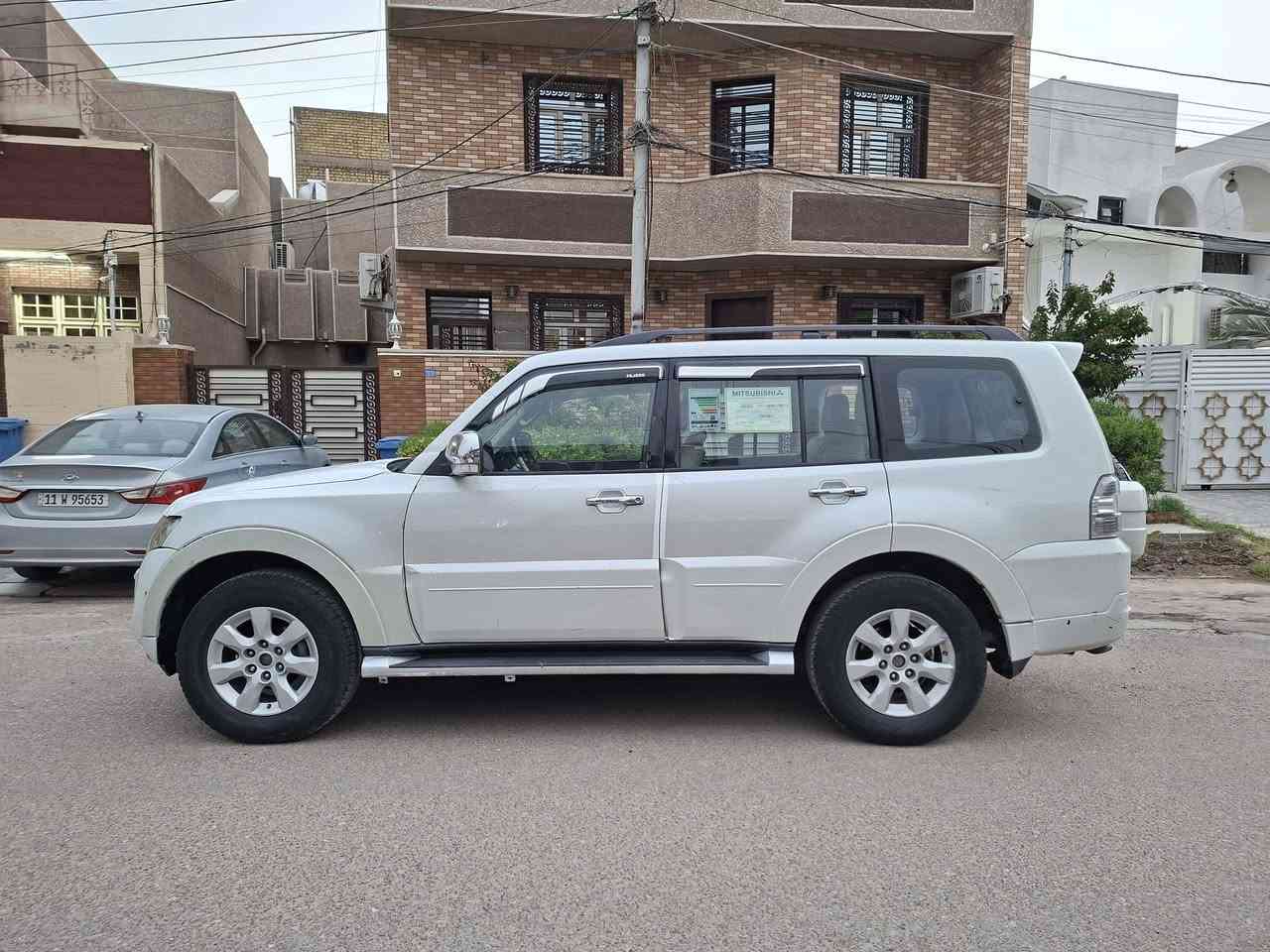 باجيرو 2010 حبتور فول 1/1  بسمنه تحول مباشر 
(السعر 115)مجال جدا بسيط🧿
*********** العنوان بغداد الجديده
تبريد ثلج ❄️ثلاث قطع شغاله ثلاجه شغاله 
مكينه كير حداديه شرط الفحص
كهربائيات جاهزه من كلشي
بدون دواخل  صبغ جاملغ امامي سايق
جاملغ خلفي عكس السايق صبغ ربع الباب فقط 
سياره حلوه اوبلخير علياخذه
