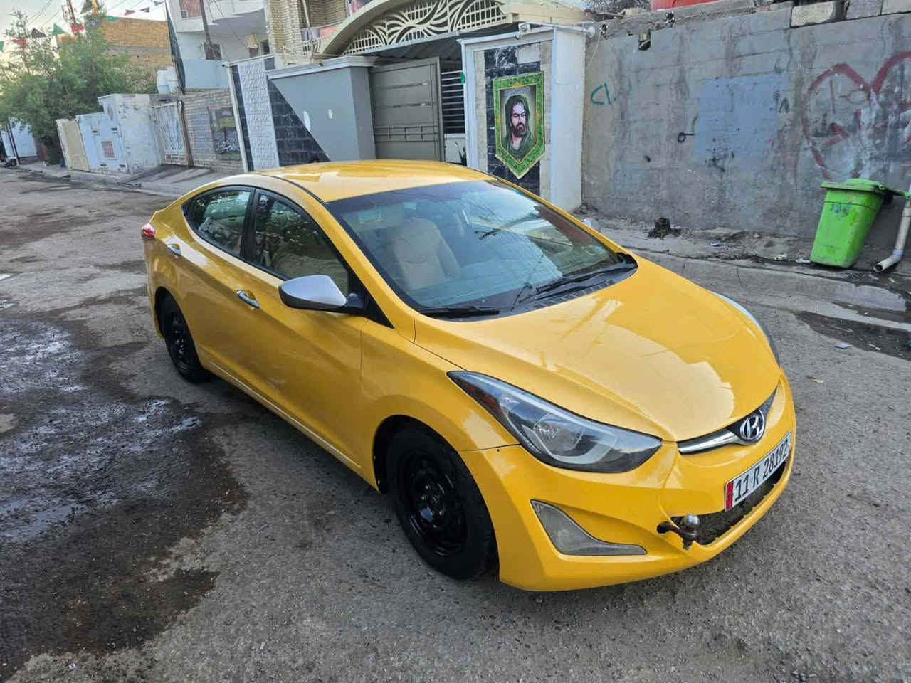 سلام عليكم الانترا موديل 2013رقم بغداد نكليزي بسمي تحويل مباشر  محرك 1800دوش سياره  بدون دواخل سياره جاهزه لخير من تبريد وحداديه تخم تاير سياره بدون معجون صبغه جديده مكان سياره بغداد للاستفسار ع رقم ***********
