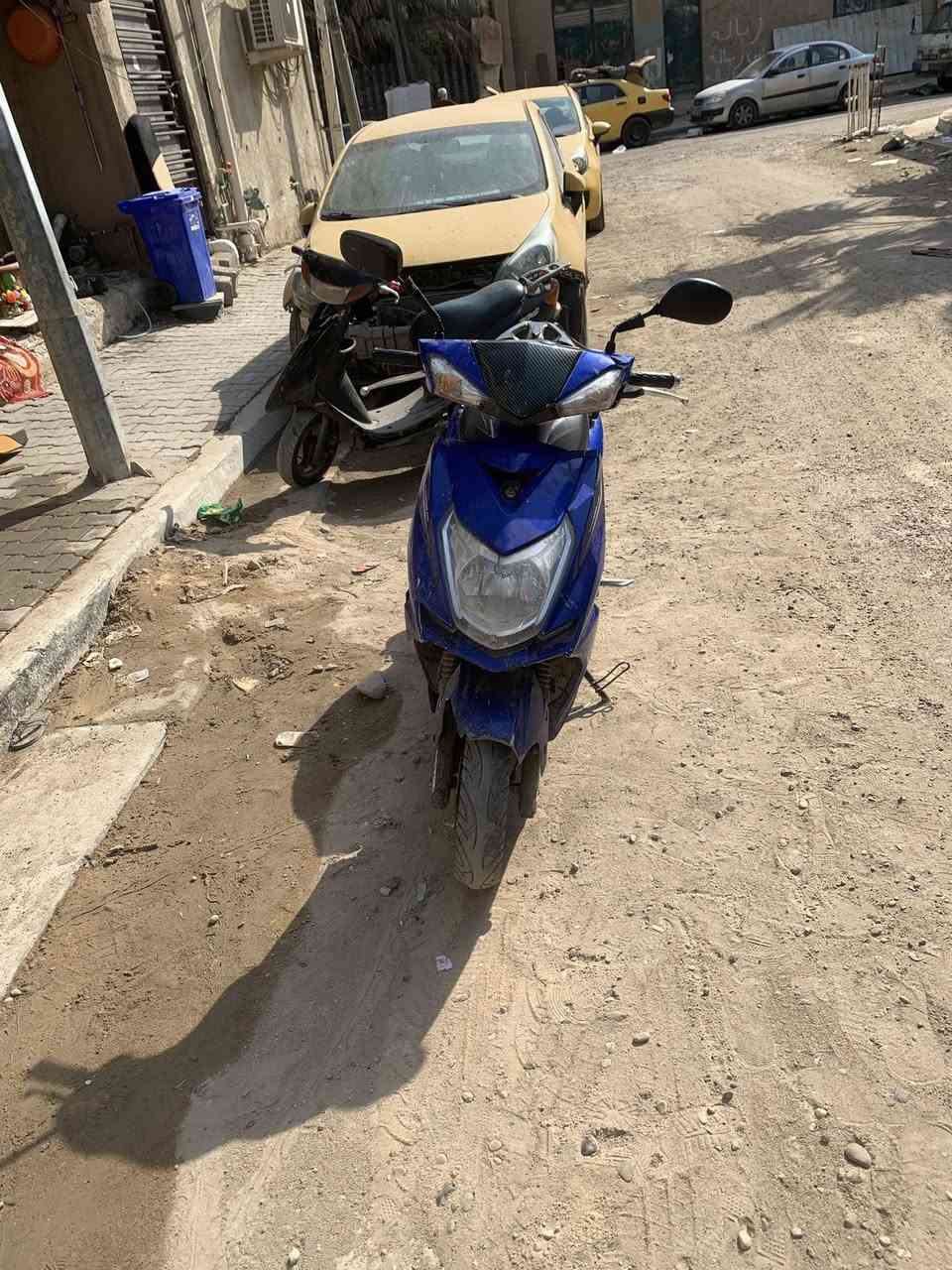 سلام عليكم دراجه سكنس صيني شمعه الدراجه خير من الله لا تنقيص ولا تبخير كهربائيات كله شغاله بيه كلوب زنون ابيضّ الدراجه نكره كل وكت سلف وهندر 
بيه بص كسر بل كفر لأمامي. بل صفحه مكاني اعضميه  مكفوله سرقه ومكينه برغي ممفتوح بيه هم مكفوله هذه رقمي  *********** متواجد خاص 🤍
