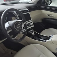 توسان ٢٠٢٤ للبيع فول  ماشيه٤٣ كم بانوراما بصمه  شاشه اوتو هولد سايد بر...