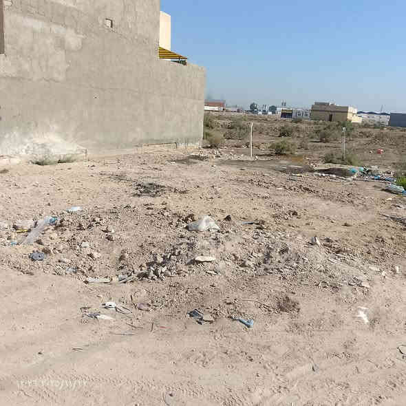 سلام عليكم قطعه ارض ركن بالشارع تصلح محلات للبيع مساحه75متر نزال11متر واجهه6.5 في كربلاء قرب جامعه العميد عمود 1212 حي الدله للاستفسار هذا رقمي ***********
