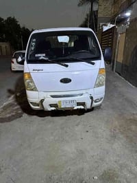 سيارة للبيع كيا بنكو موديل 2007رقم بغداد تخم تاير جديد مكفوله من ناحيه...