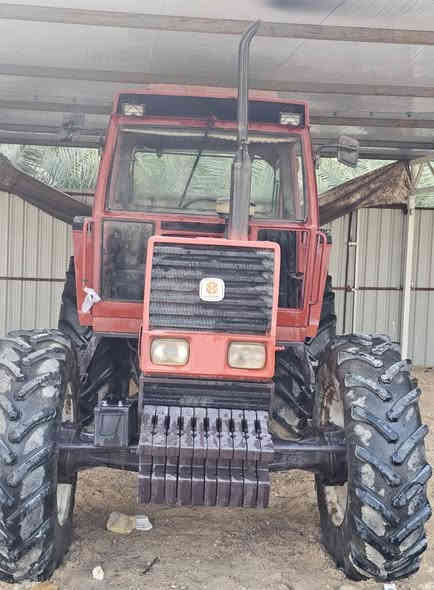 للبيع
فيات حجم 140 
مع فدان رباعي حجم 16 
المكان الديوانية الحمزه الشرقي 
الاستفسار 
***********
***********
