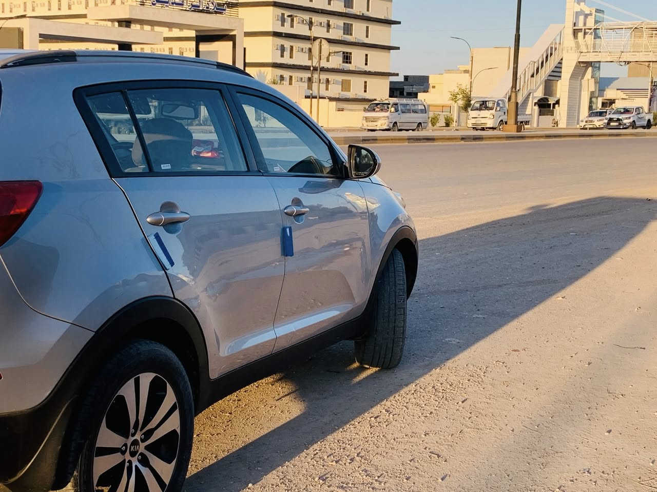 السلام عليكم …..
بيع او مراوس ب اقل ..
كيا سبورتج (2011)..
سياره خليجي مكينه (2000)دوش 
سياره رقم سليمانيه  سنويه لل٢٩
لون رصاصي بيه قطعتين صبغ بدون ضربه بدون دواخل 
سياره مسويله ادامه كامله (حمام.نوزل.بلكات.)كله جديد 
صدر امامي خلفي تخم تاير خير من الله 
للبيع سعرها (١٢٩)وبيه مجال 
‎***********رقم الهاتف
