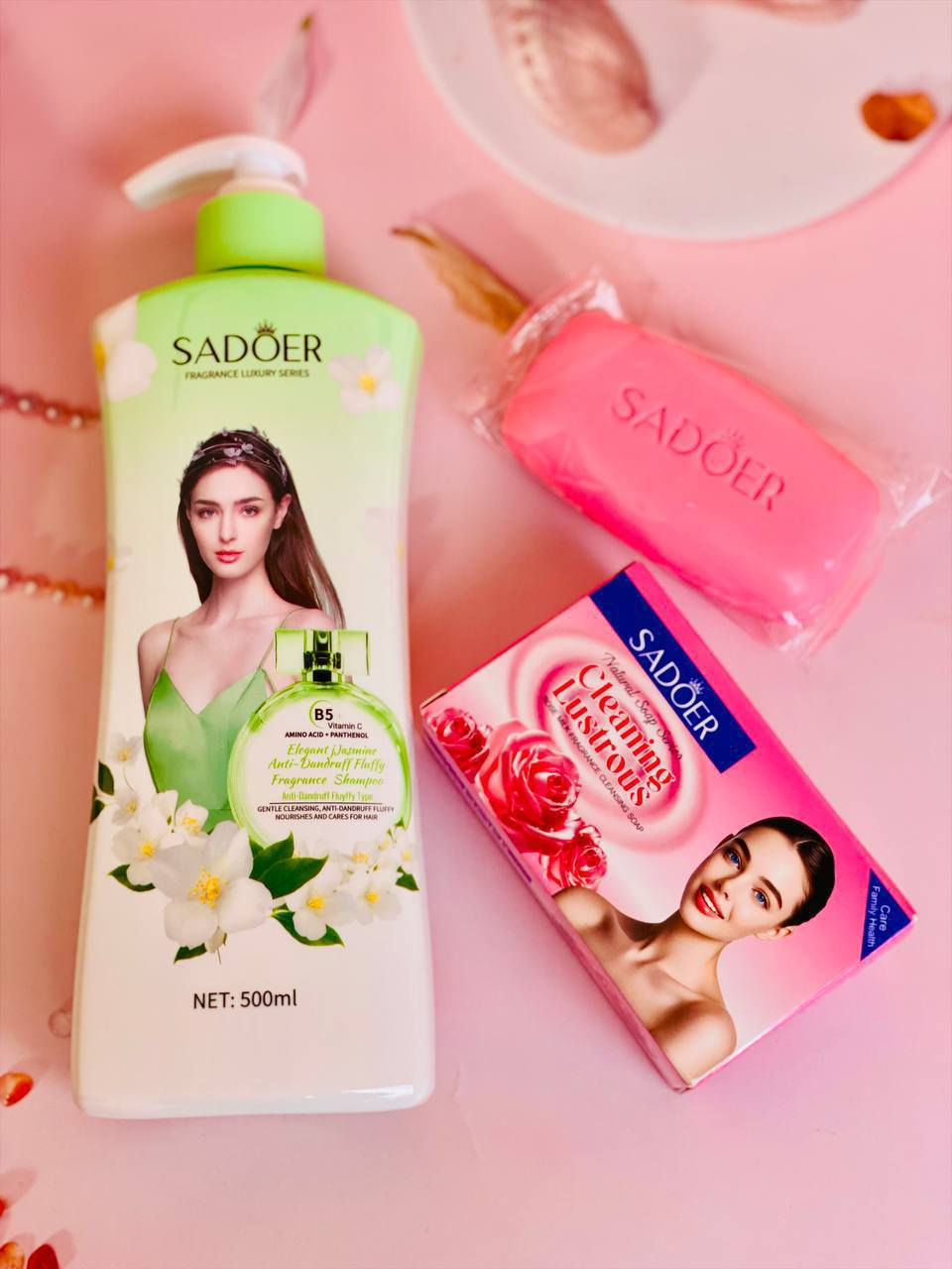 🌸✨ عرض العناية المتكامل للشعر والجسم من براند الكوري 🇰🇷SADOER  ✨🌸
12 الف فقطططط 🔥🔥🔥🔥
إذا تعانين من القشرة المزعجة وتساقط الشعر وتبحثين عن حل فعّال وآمن بنفس الوقت، هذا العرض معمول خصيصاً إلج 💗

💗 شامبو SADOER ضد القشرة والتساقط
تركيبة مميزة تنظف فروة الرأس بعمق وتزيل القشرة من أول استخدام، وتساعد على تقوية جذور الشعر لتقليل التساقط بشكل ملحوظ.
يمنح الشعر نعومة، لمعان، ورائحة فاخرة تدوم لفترة طويلة 🌸
✔ ينظف الفروة بلطف
✔ يقلل القشرة والحكة
✔ يساعد على تقوية البصيلات
✔ يترك الشعر حيوي ومرتب

🧼 صابونة SADOER المعطرة للجسم
صابونة تنظيف عميق برائحة وردية أنثوية ناعمة، تزيل الأوساخ والدهون بلطف وتترك البشرة ناعمة ومشرقة بدون جفاف 💕
✔ رغوة غنية وكريمية
✔ نعومة فورية
✔ رائحة منعشة تدوم
✔ مناسبة للاستخدام اليومي

منشأ العرض كوريا 🇰🇷💯
سعر العرض 12 الف فقططططط 
🚘يوجد خدمة توصيل لجميع محافظات العراق 6 الاف🚘


**إذا كنت صاحب هذا الإعلان وتريد حذفه لأي سبب، رجاءا أرسل رسالة إلى الدعم الفني**