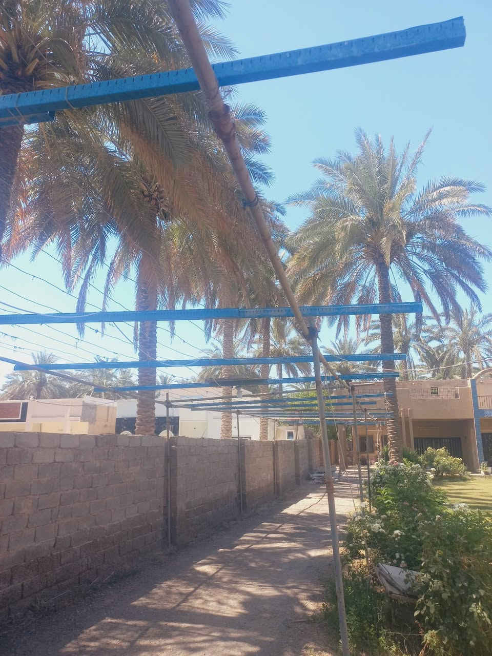 سلام عليكم من رخصة الادمن المحترم يوجد قمرية بواري حديد ياباني طول القمرية ٣٠ متر السعر ٢٥٠ الف رقم الهاتف *********** منطقة شيخ حمد
