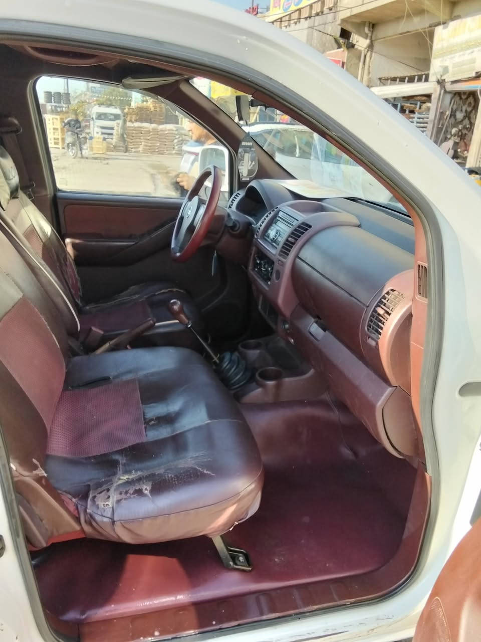 السلام عليكم
سياره نيفاره موديل 2009
سياره حلوه كير مكينه وحداده كلهن ٪100
سنويه جديد مهزوزه ل 29 
 كير عادي
رقم سلمانيا جديد
سياره جاهزه وحلوه
العنوان بغداد رقم (***********)
السعر 💸 100💸 وبيها مجال
