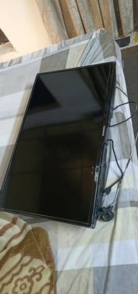 بلازما • شاشة 32 • نضيفه