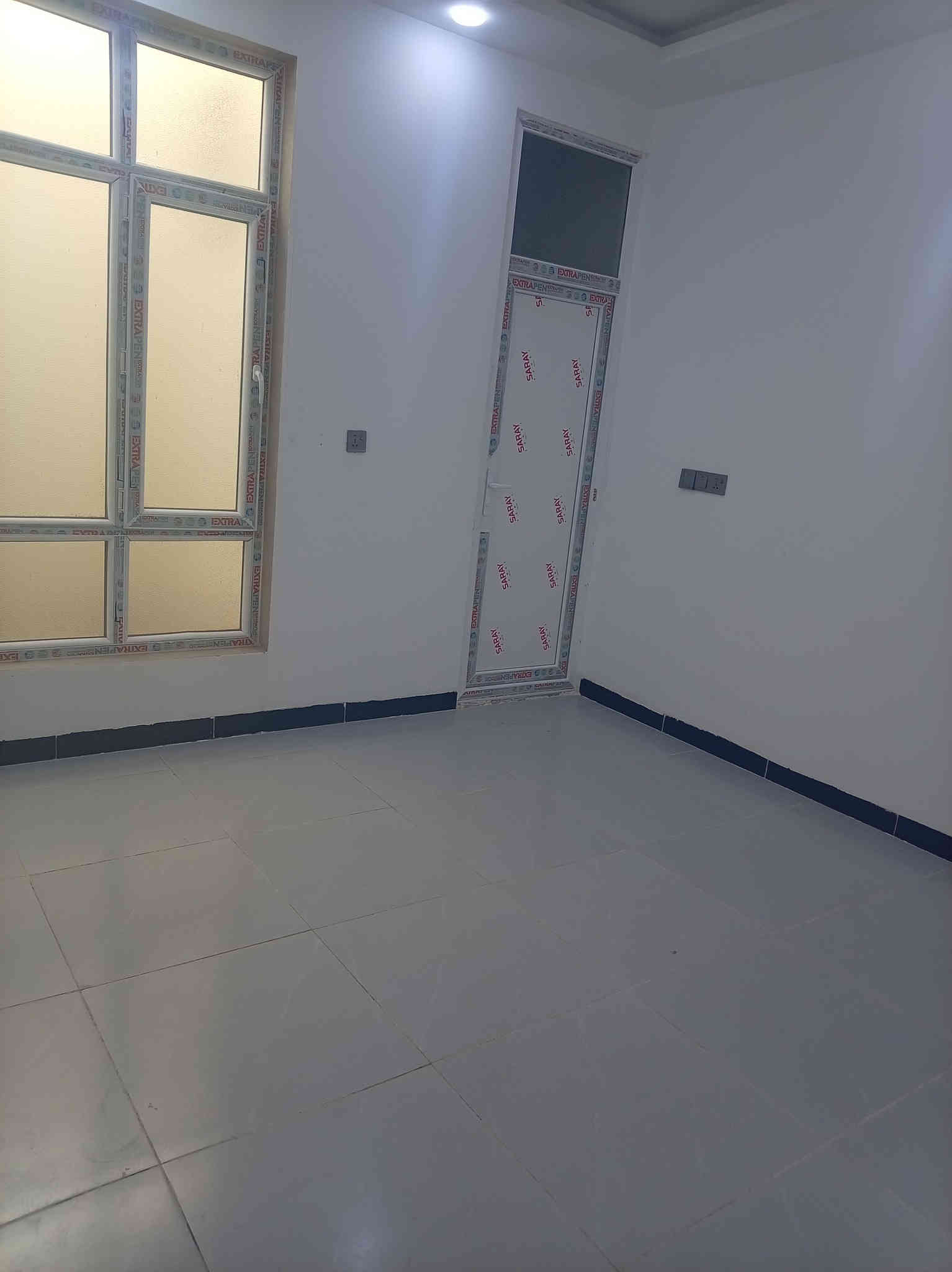 دار 140 متر ركن مربع على شارعين خدمات كامل موقع مميز بناء صفر مامسكون فول ماشي فول مواصفات طابو صرف العنوان كركوك قادسية الثانية قرب مولدة سعدون  للبيع 
السعر 140 مليون وبي مجال
الاتصال و الاستفسار الاتصال على الرقم التالي أو مراجعة مكتب النور الكبير للعقارات والمقاولات ***********
