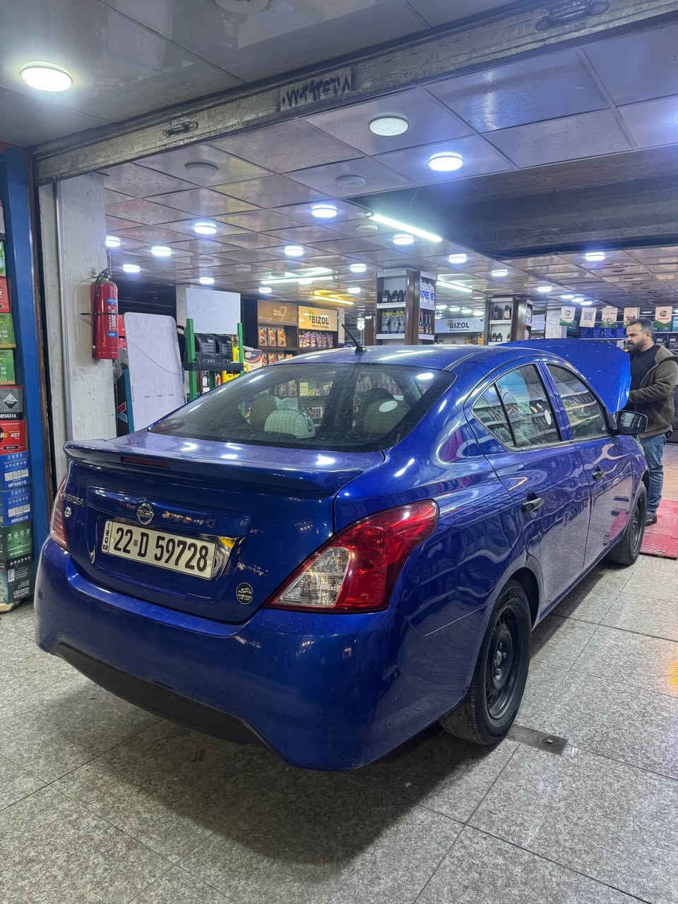 اسلام عليكم للبيع او مراوس. نيسان فيرسا. 2017 وارد امريكي. حادثه موضح بلصور. وبيه شخط بلجاملغ الخلفي. ومكحل. ماشيه 128 ميل. جاهزه من كلشي كير محرك تبريد ثلج  تدفئه. كله شغال. جام جوبي. عليه ادامه كامله من نوزل بلكات فيت بم. ماتصرف عليه شي.  رقم اربيل  تريد تحويل تريد وكاله. مكان السياره بغداد حي. الحسين.  السعر. 88$ وبيه مجال.  

*********** بغداد, العراق
