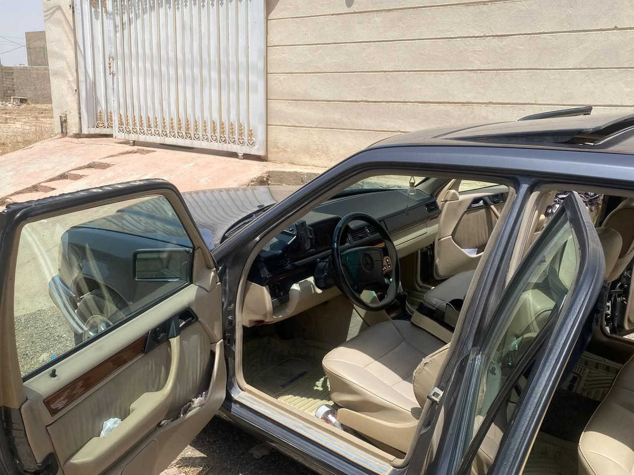 مرسيدس بيبي شبح e320 موديل 1995 المحرك خراطيم المرغوب مو عنكبوت
مصبوغة حزام جمالية سيارة نظيفة 
كلش شرط المحرك والكير والتبريد والتدفئة والتحويل والغرامات والسيارة جديدة ونهائياً مابيها اي خلل وجاهزة ومابيها حادث السعر 105 وبيها مجال بسيط العنوان تكريت -كركوك
***********
‭٠٧٧١ ٥٢٨ ٨٦٦٦‬
