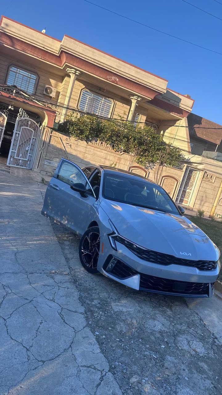 سلام عليكم
2025 K5 جي تي لاين فول للاخير 
 
ماشيه 15 الف ميل 
حادثها خفيف بابين مبدلات شركة .

السعر 210 . دفترين وعشرة 
رقم الهاتف : *********** متواجد واتساب ايضا 

مواصفات 
بصمه
بانوراما
كشنات تدفئه 
ستيرن تدفئة 
نضام صوت نشط للمحرك ( رياضي ) 
لايت امامي ذكي عالي وناصي Auto 
شاشه متصله حجم 12.3 
شحن هاتف لاسلكي 
ابل كار بلي اندرويد اوتو لاسلكي ( تلقائي )
قياده ذاتيه ؏ الخطوط السريعه
رادار كشف اللوحات المرورية 
ستيرن رياضي حرف D
هاند بريك بصمه
تشغيل عن بعد 
مثبت سرعه 
نضام ABS
مانع انزلاق حساس أطارات 
بك لايت ليد
كامره دواره
شاشه اعطال 
ويل كروم لونين
رادارات جانبيه 
رادار امامي وخلفي
مراقبة النقطة العمياء
رادار الخطوط البيضاء 
اشاير بالمري 
كشنات جلد 
مقاعد امامية كهرباء 
نضام قياده أيكو + سبورت +سمارت +نورمال
بلوتوث + aux + usb + type-c
فول تحكم ستيرن
كير أوتو + عادي
اوتو بريك  
‏ ‏الخريطة
توقف ذاتي عند الرجوع
صندوك بصمه
‏AUTO HOLD
نظام الملاحة
مصابيح خلفية LED
مصابيح ضباب LED
السياره وارد امريكي
