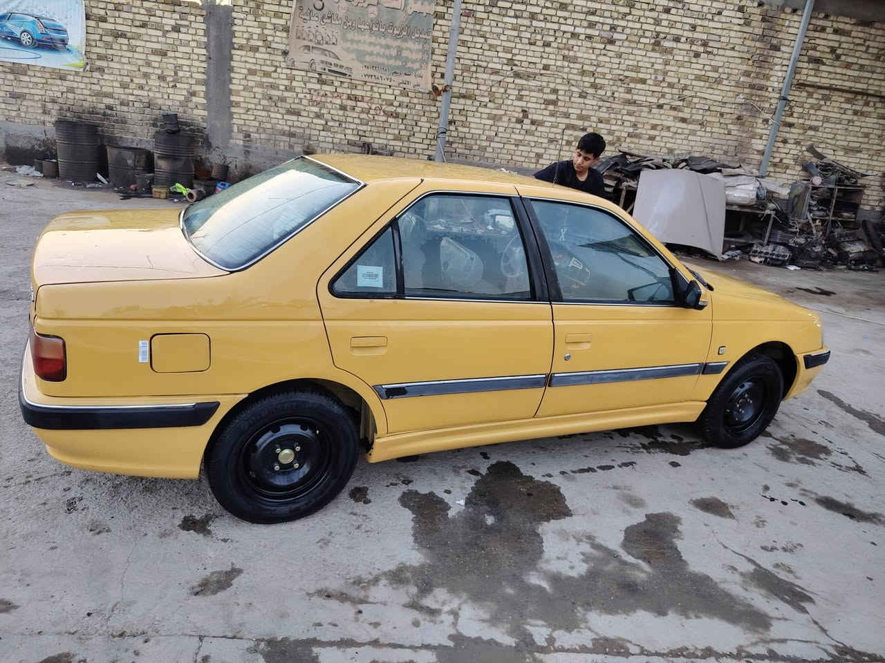 سلام عليكم بيجو بارص 2015 بأسمي سياره خير من الله تبريد حدادية مكينه فول مبدل بنيد طاير متواجد عالفيس 
السعر 48 بيه مجال بسيط


**إذا كنت صاحب هذا الإعلان وتريد حذفه لأي سبب، رجاءا أرسل رسالة إلى الدعم الفني**