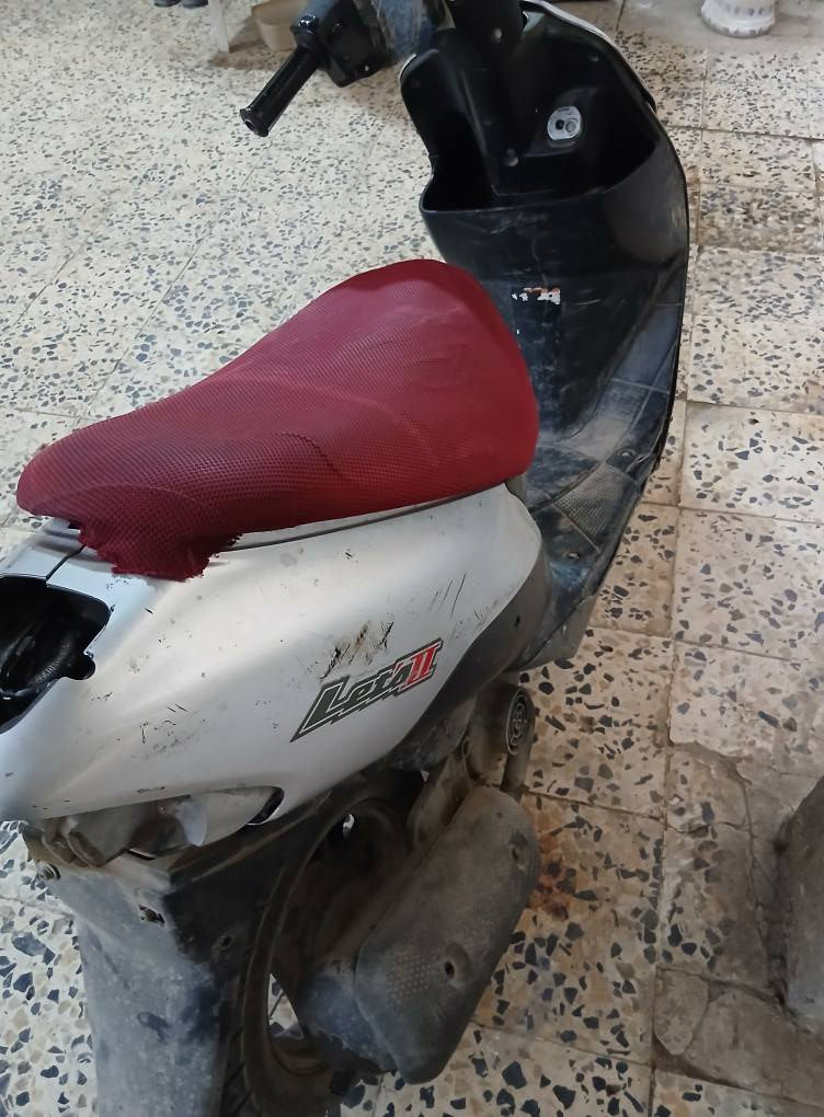 سلام عليكم 
دراجة ساسوكي للبيع اوراق
عوزهه شرك السعر 130وبيهه مجال 
رقم الهاتف *********** عمارة, ميسان
