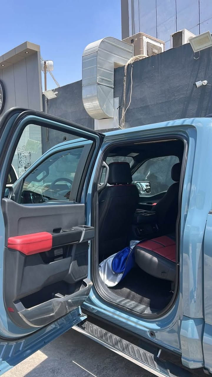 سلام عليكم
فورد F-150
المحرك: 2.7T 
الدفع :4✖️4
المواصفات:
كير علاك✅داخل جلد ✅شاشه عداد عاديه ✅
رادار امامي✅رادار خلفي ✅مقاعد تبريد ✅مقاعد تدفئه✅نظام محافظة ع مسار ✅كار بلي ✅كامره خلفيه ✅
—————————————————————————
الضرر :قطعتين جاملغ بونيد 
ايرباك سستم 
ستيرن دشبول  تكمه 
—————————————————————————
رقم شاصي : 1FTEW1EP4PKE06782
سياره مرقم جاهز اربيل 
السياره ماشيه :37الف كم
السعر:280بيها مجال
***********
