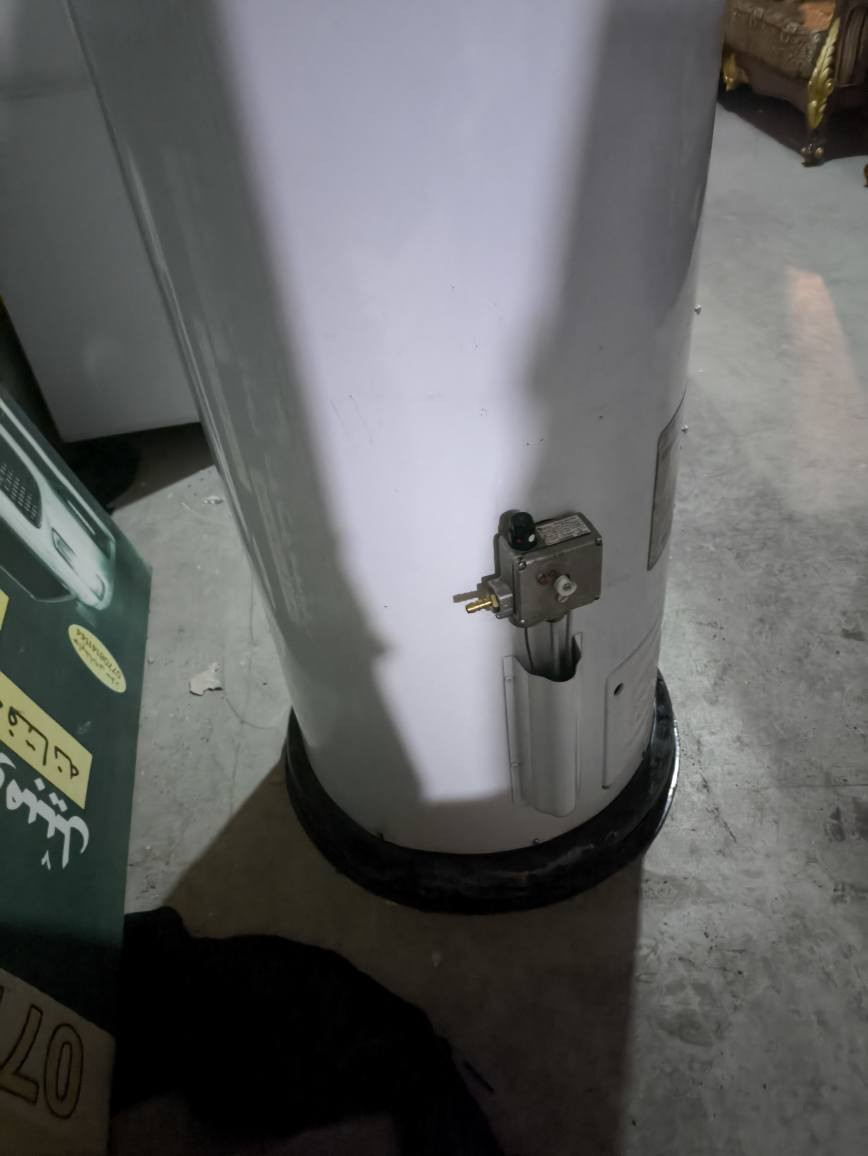 بو یله ر غازۆ کاره با 250لیتر زۆر که م به کار هاتوه بو فروشتن بای 100هه زار و معامله سلیمانی ڕاپه رین *********** السليمانية, العراق
