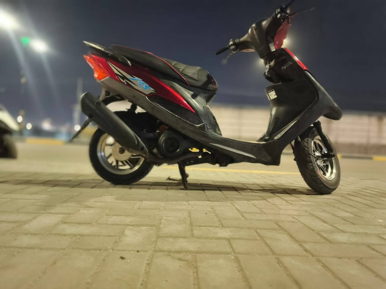 السلام عليكم ماكس عدلة سوادات مختمة ما عدة العضمات محرك جديد مفتوح مبدل غراض اصلية علة ايدي بوشة 49كلج خلفي و قايش جدد  كهربائيات كلهة شغالة ما عدة الايت الكدام محترك نكرة سلف السعر 650 مكاني بصرة اول لاين شارع القائد للستفسار ***********
