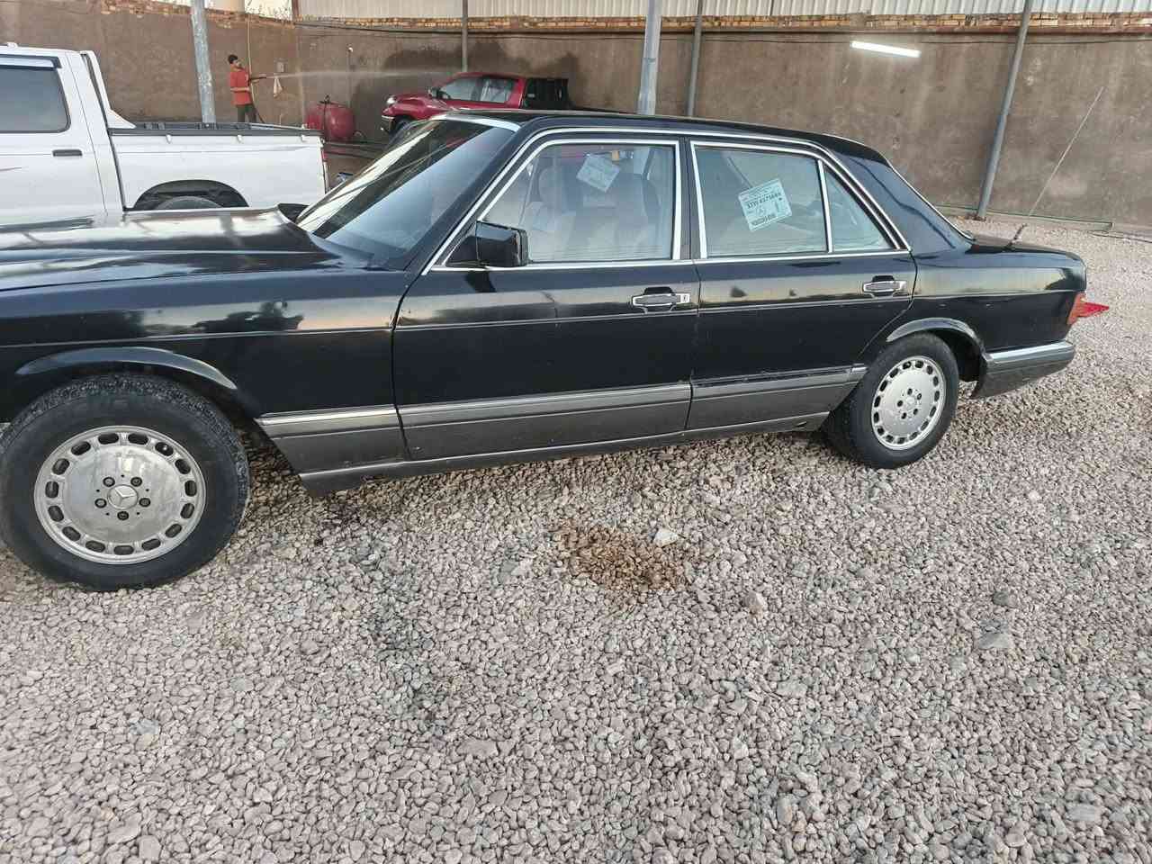 السلام عليكم مارسدس راسي مديل 91 مكينه وكير مكفولات 2500 السياره عايزه شغلات بصيطه حداديه نص عمر تخم تاير جديد لايت زنون مسجل سماعات جدد رقم نجف راعيهه يمي مداور ثاني يوم مكاني نجف حي ميسان السعر 32وبيه مجال رقمي ‏‪***********‬‏
