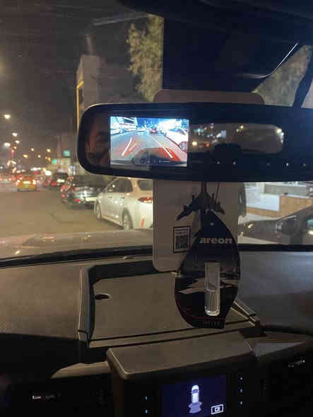 السلام عليكم
‏‎فورد اكسبلورر  بوليسي 
الموديل :2022  رقم دهوك مشروع وطني يعني يتحول بجميع المحافظات العراقيه  مو شرط من دهوك سنويه عظم باسمي وهزه جديده  وسنويه جديده   

‏‎اللون : اسود

‏‎السعر :220 دفترين و عشرين 

‏‎العداد : 25  الف مايل

‏‎حجم المحرك :V.6 سلندر
سعة 3.3.لتر-،،،  دوش بانزين عادي 

‏‎الضرر :  موضح بالسونار  شرط بدون شواصي وبدون ايربك   ورقم الشاصي موجود بالسونار  ومايفتح الا  ب كارت  لانه بوليسي وصور الضرر موجوده  مع الصور  السياره في المنشور 

‏

‏‎المواصفات : 

‏
1-نظام دفع رباعي (4WD)
‏2- بصمه  وتشغيل عن بعد 
3- ‏‎كراسي امامي كهربائي 
4-‏‎كاميره وضع شركه خلفيه 
5- ‏‎لد امامي وخلفي 
6- ‏‎تبريد خلفي 
7- ‏‎عدد المقاعد (7 ) راكب 
8-  (5) وضعيات للقياده 

ملاحظه ( بالنسبه للسعر   بيه مجال قليل) 
ملاحظه ( بيع  فقط ) 
موقع السياره  ( الموصل حي الزهور) 

‏‎
 
العنوان:الموصل 

التواصل عالخاص والوتساب 
*********** 

                                                             

@
