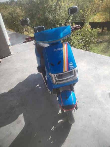 سلام عليكم هاي درجه شحن للبيع درجه كلش نضيفه  رائده ب750 مكاني الانبار ***********
