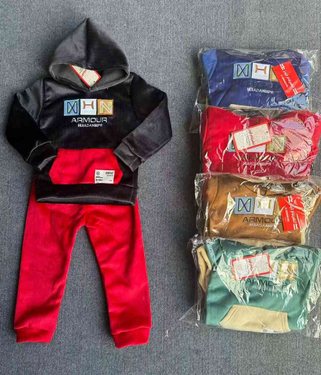 جملة فقط 
كمية اخيررره وعرض خاص 
تراك ولادي قديفه ثكيله 
كروب ١٥-١٧ سعره ٤٨ الف 
كروب ١٨-٢٠ سعره ٥٧ الف 
العنوان بغداد الشورجه السوق الايراني 
توصيل لكل العراق موجود 
للتواصل واتساب ***********
 واتس ***********

  قناة تليكرام https://t.me/plaza5x
